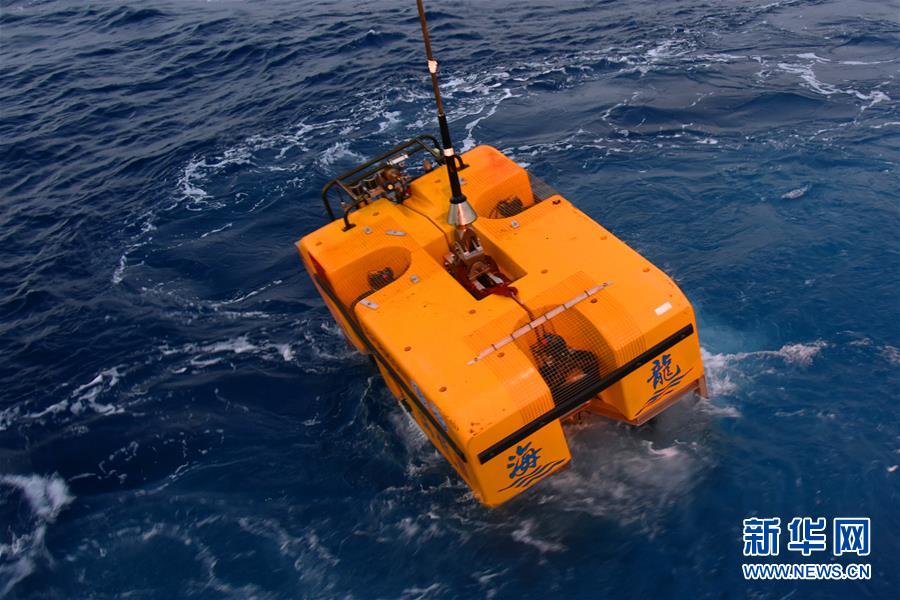 中国“海龙Ⅲ”潜水器完成4500米级海试