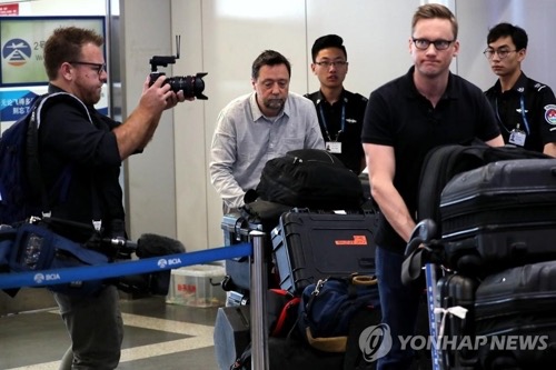 中美英俄记者赴朝见证拆除核试验场 韩国记者被拒