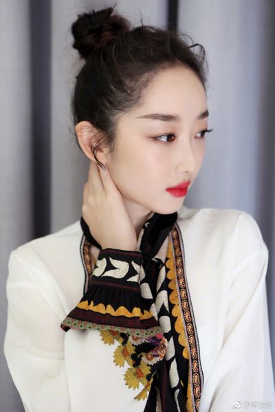 李湘的老公其旗下的娱乐场位于澳门半岛及凼仔主要地标