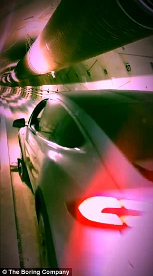 马斯克旗下隧道公司分享视频：汽车将这样在地下穿行