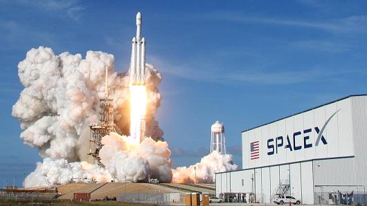 又一里程碑！SpaceX重型猎鹰火箭获空军1.3亿美元大单