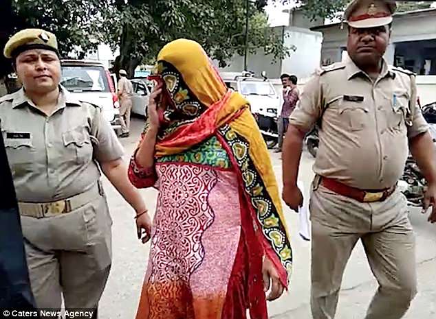 印度男子禁止妻女穿牛仔裤 被妻女雇凶杀害