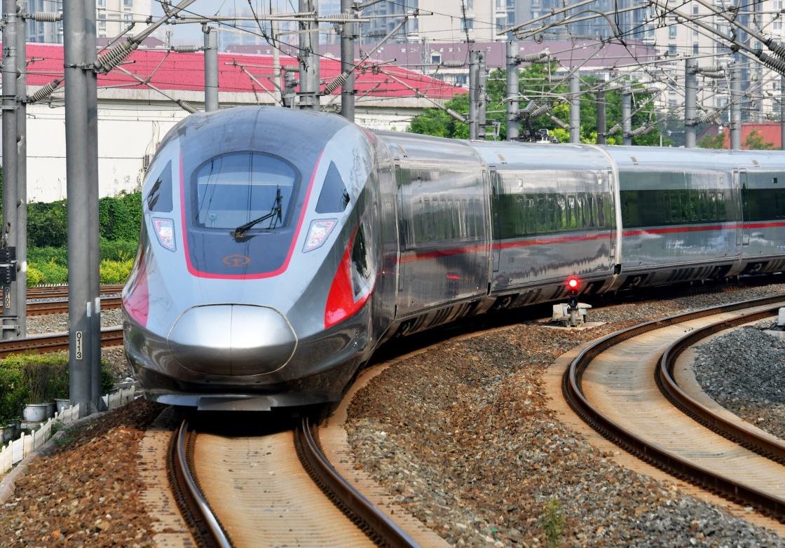 全球最长高速列车：加长版“复兴号”开跑京沪线