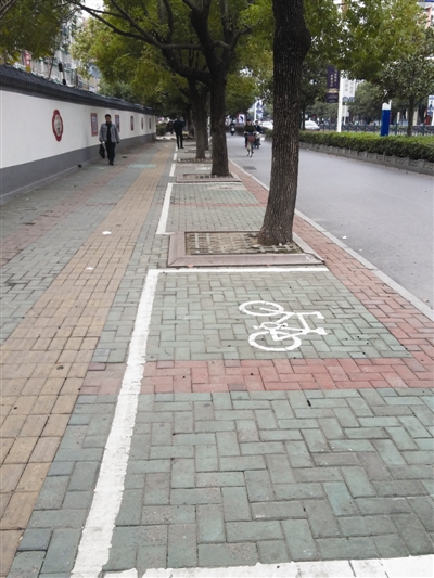 滁州在城区54条道路施划非机动车停车位