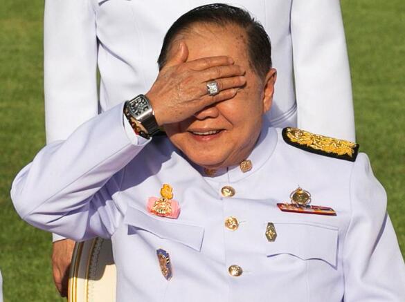 泰副总理被扒出有22块名表 反贪局澄清:都是借的