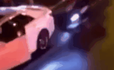 外卖员闯红灯撞上车门后身亡 女司机承担主要责任