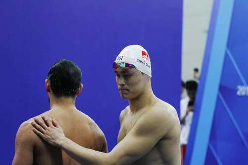 全国游泳冠军赛播报:叶诗文夺冠 孙杨傅园慧进