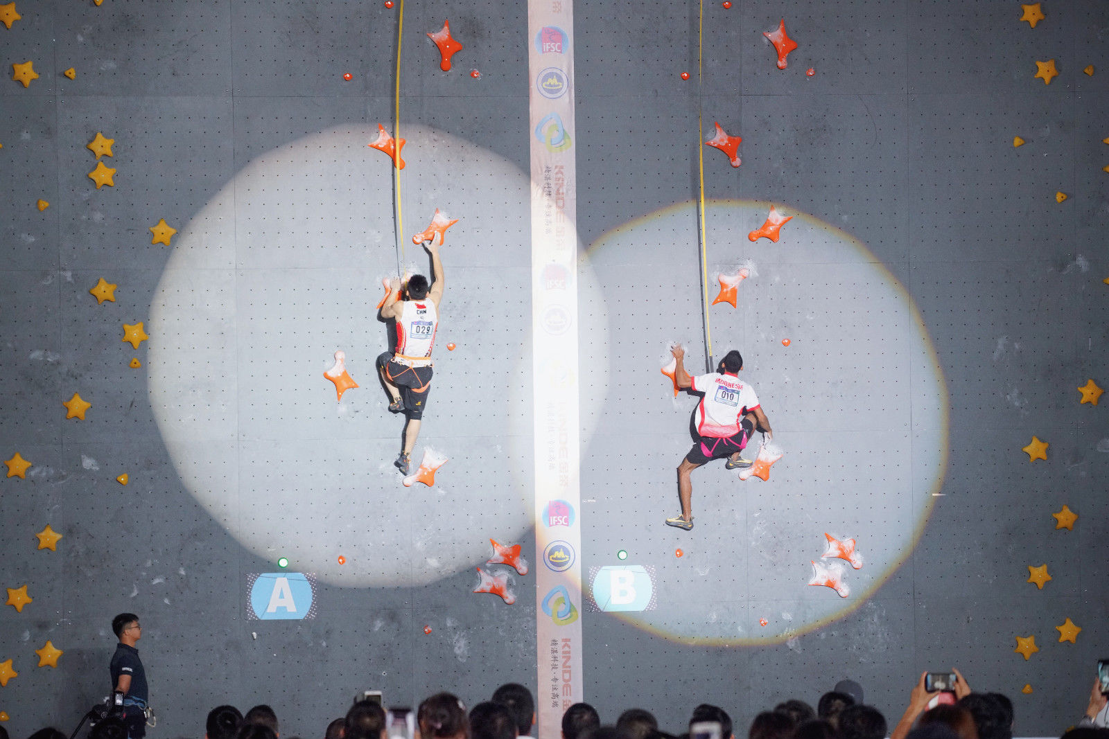 2019“一带一路”中国宁波国际攀岩大师赛开幕