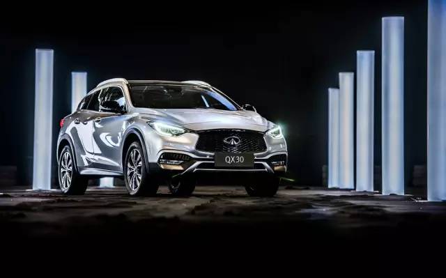 英菲尼迪qx30享2成首付 1.6购置税减半