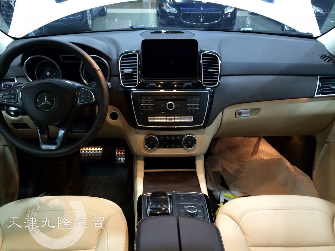 16款加版奔驰jle450多少钱可以提车-天津九隆