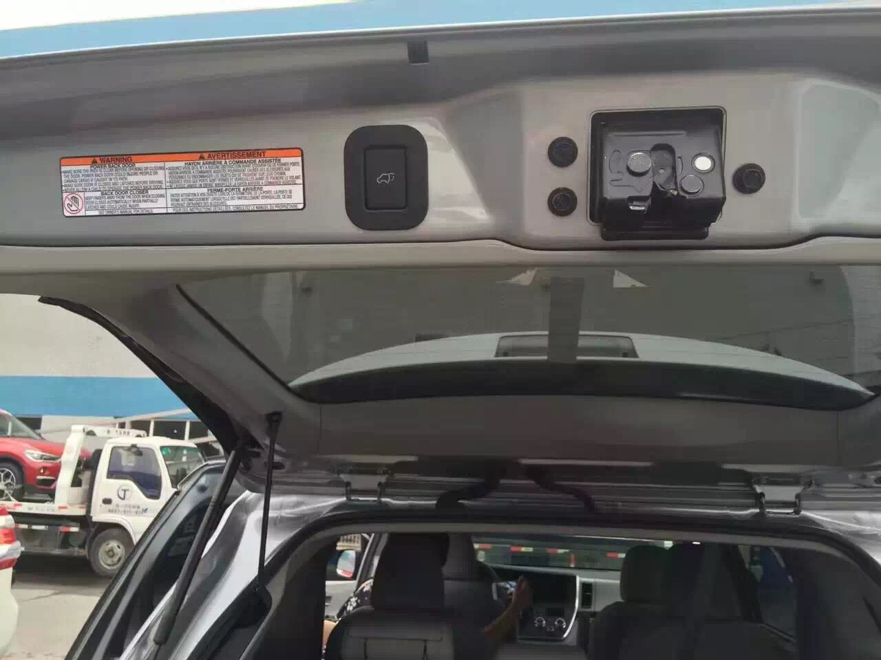 16款丰田塞纳加版现车天津最新降价信息-天津