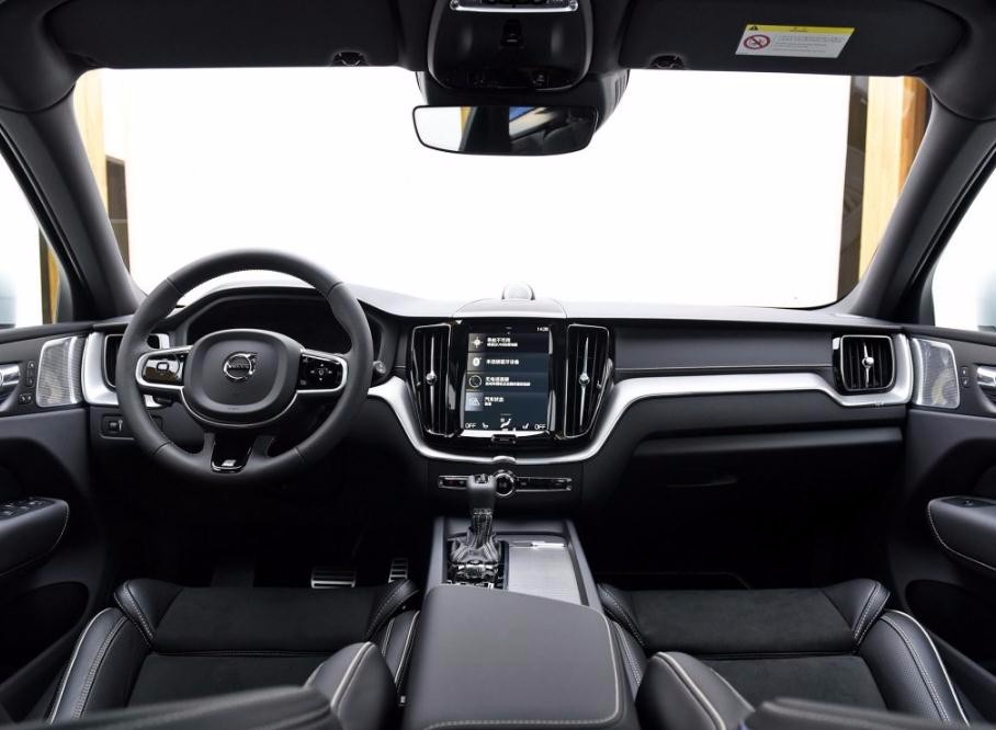 2018款沃尔沃XC60报价新款T5智进多少钱-北