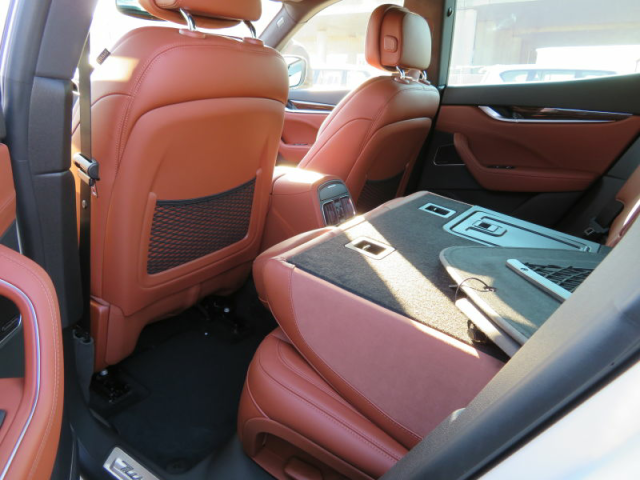 17款玛莎拉蒂莱万特3.0T现车颜色齐全-图12