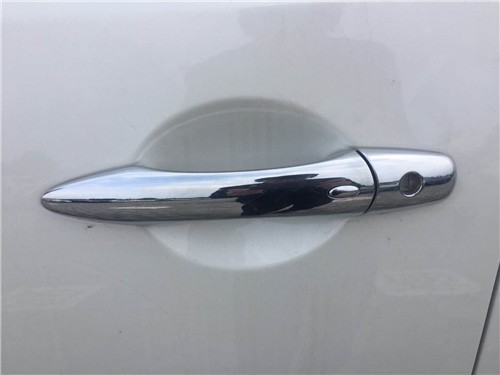 18款途乐XE4.0 实拍原车及改展示 一般改装需要多少钱