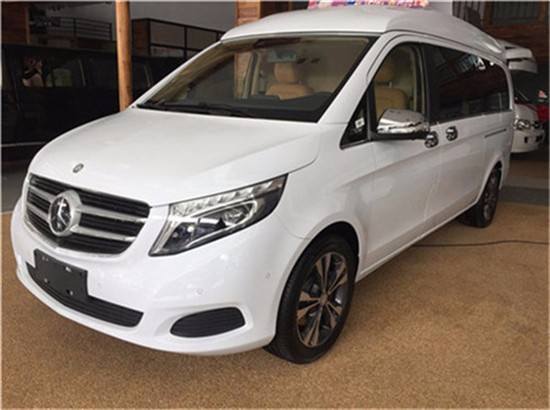 奔驰V260L改装商务车 长度在升级加长加长