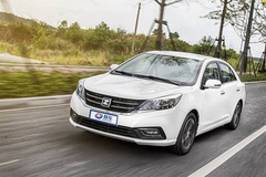 这车卖7万/配置值17万 试驾众泰Z300