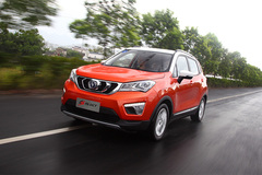试驾长安CS15 1.5L DCT 双离合上身