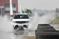 吉利用一台远景SUV告诉你调校有多重要