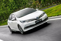 详细体验丰田卡罗拉双擎 甘心退隐江湖