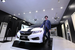 网红吸睛 锋范请来这位有毒boy才是大牌