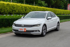 测试大众全新迈腾2.0T 突出动力优势