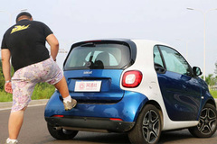 “怪兽”争抢体验smart 坐不进去了吧！