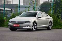 家商两用座驾对决 别克君越对比大众迈腾