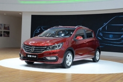 神车品牌的新尝试 抢先试驾宝骏310