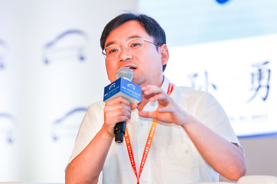 思想交锋：自主走向高端化时机是否成熟