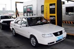 高速公路的收费站 绝对是扣分罚款的高发区