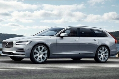 沃尔沃V90推跨界版车型 旅行车也越野