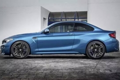 整天说运动性能的宝马 为什么没有超跑？