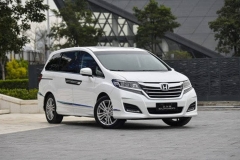 28万预算选择什么车 君越/艾力绅/翼虎