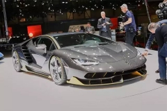 《变形金刚5》伦敦热拍，新兰博基尼Centenario出镜