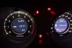 油箱都亮红灯了，到底还能开多少公里？