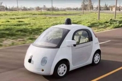 谷歌无人驾驶测试里程突破200万英里，量产仍遥遥无期