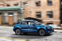 王炸驾到 SR9掀起轿跑型SUV新风潮