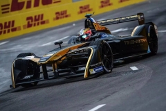 电动弯道超车？赛道可行！