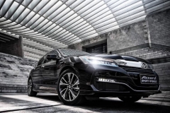 省油且运动 新雅阁锐混动就是“混动圈”的那针兴奋剂