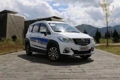 试驾潍柴英致G5 好玩又实用的大7座SUV