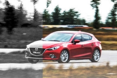 玩乐主义 长安马自达“车神驾到”挑战赛