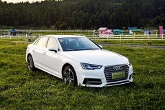 奥迪A4L全新换代后 对手又只能跟着陪玩