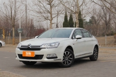 东风雪铁龙C5官方调价 全系降幅1.3万元