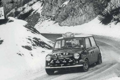 “二奶车”是怎样干掉“战斗机”的？