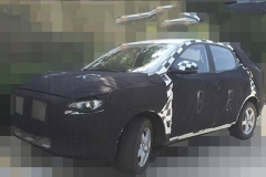 名爵全新小SUV无伪谍照 将于11月18日发布