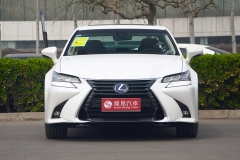 我从“雷克萨斯白”中看到了札幌的雪