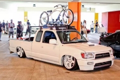 一辆皮卡被改成这样 你还敢认吗