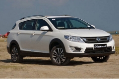 东风风神推小型SUV 搭1.0T增压发动机-图