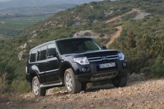 三菱进口帕杰罗由于安全气囊问题被召回