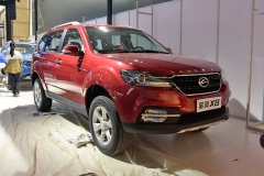 实拍新款陆风X8 硬派SUV换时尚外衣